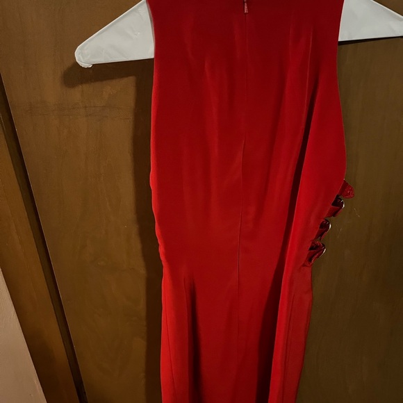 Holiday party 👗 - Picture 4 of 5